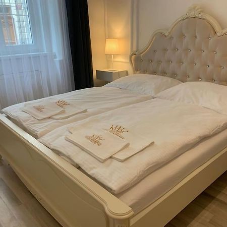 Helen Homestay Vysehrad Прага Экстерьер фото