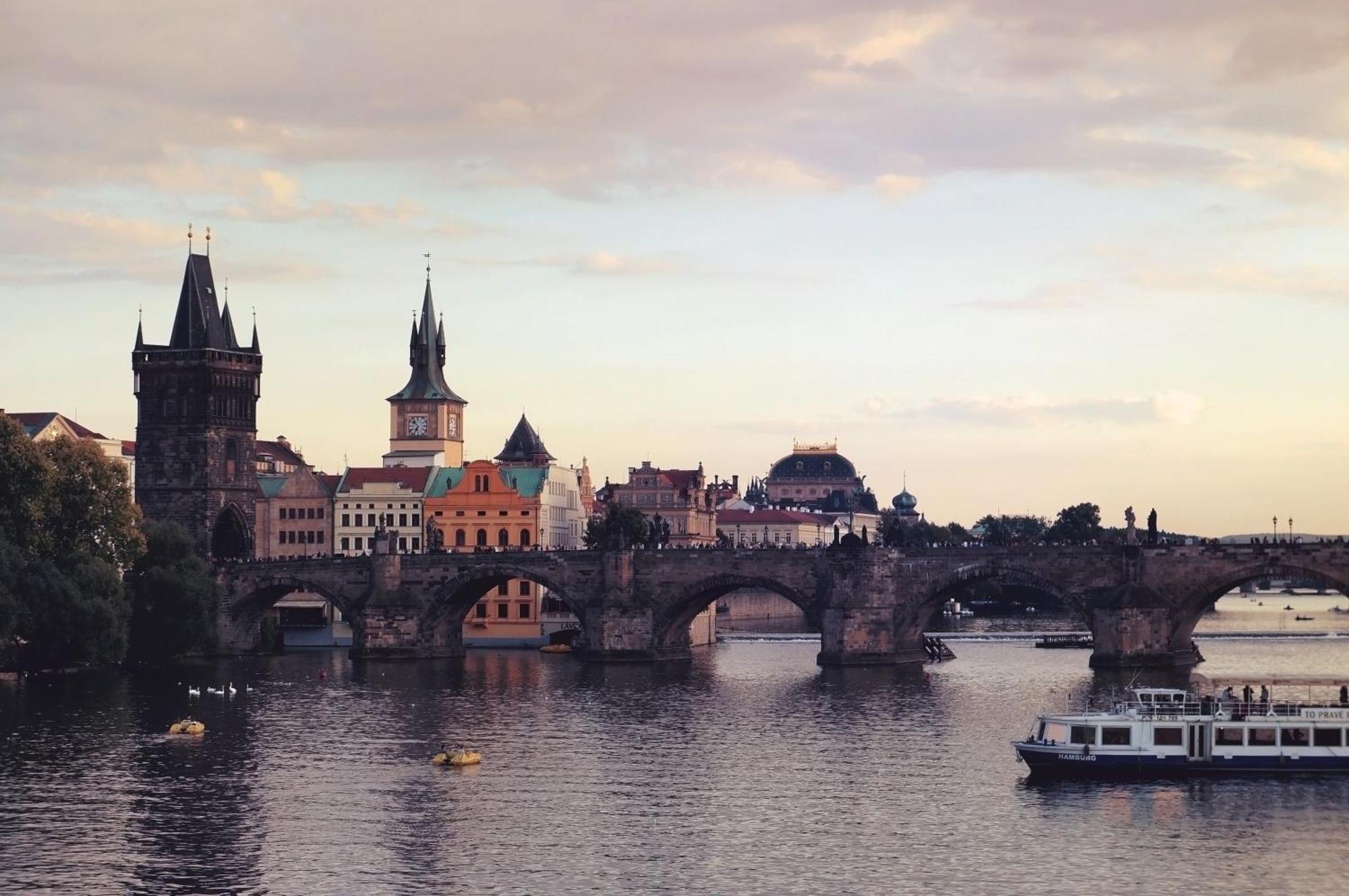 Helen Homestay Vysehrad Прага Экстерьер фото
